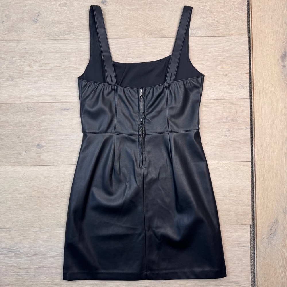 Abercrombie & Fitch 90s Faux Leather Pinafore Dress - Picture 2 of 6